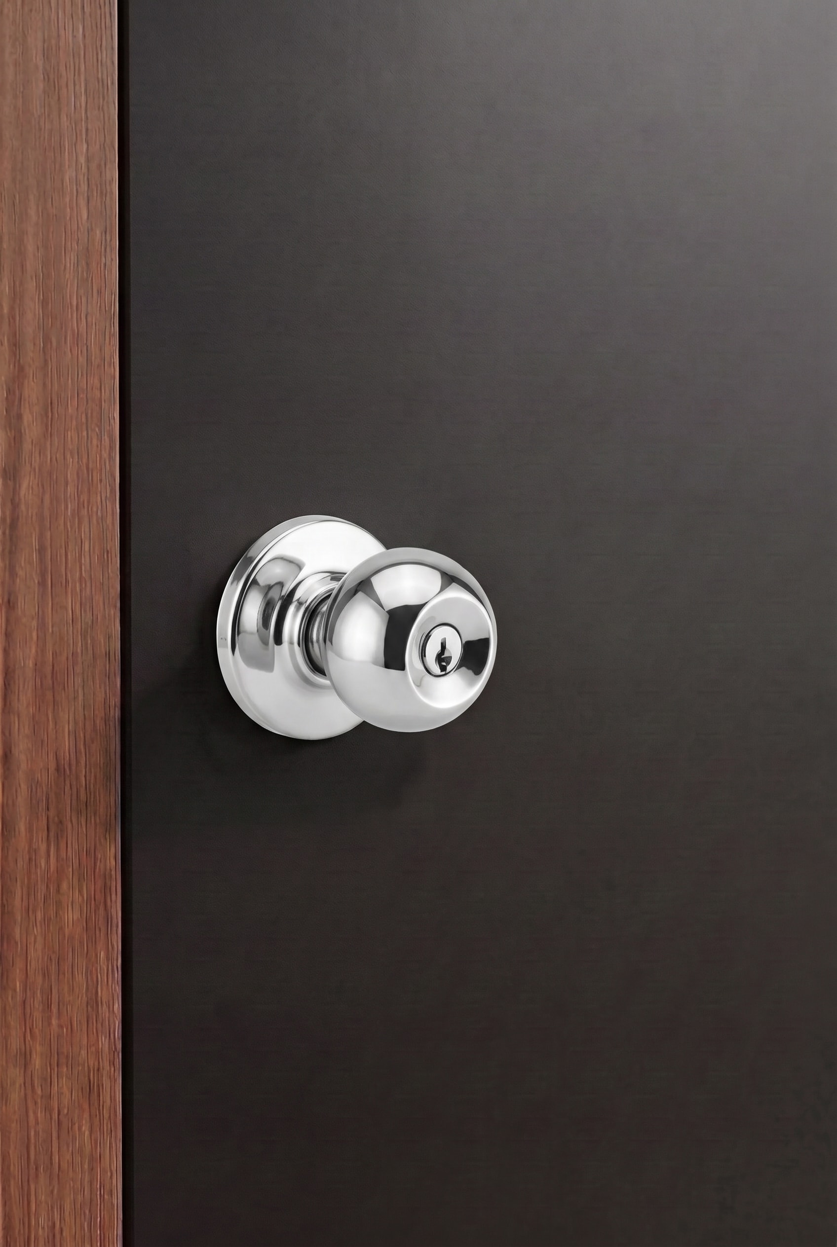Polished chrome door knob from the Builder’s Standard Range